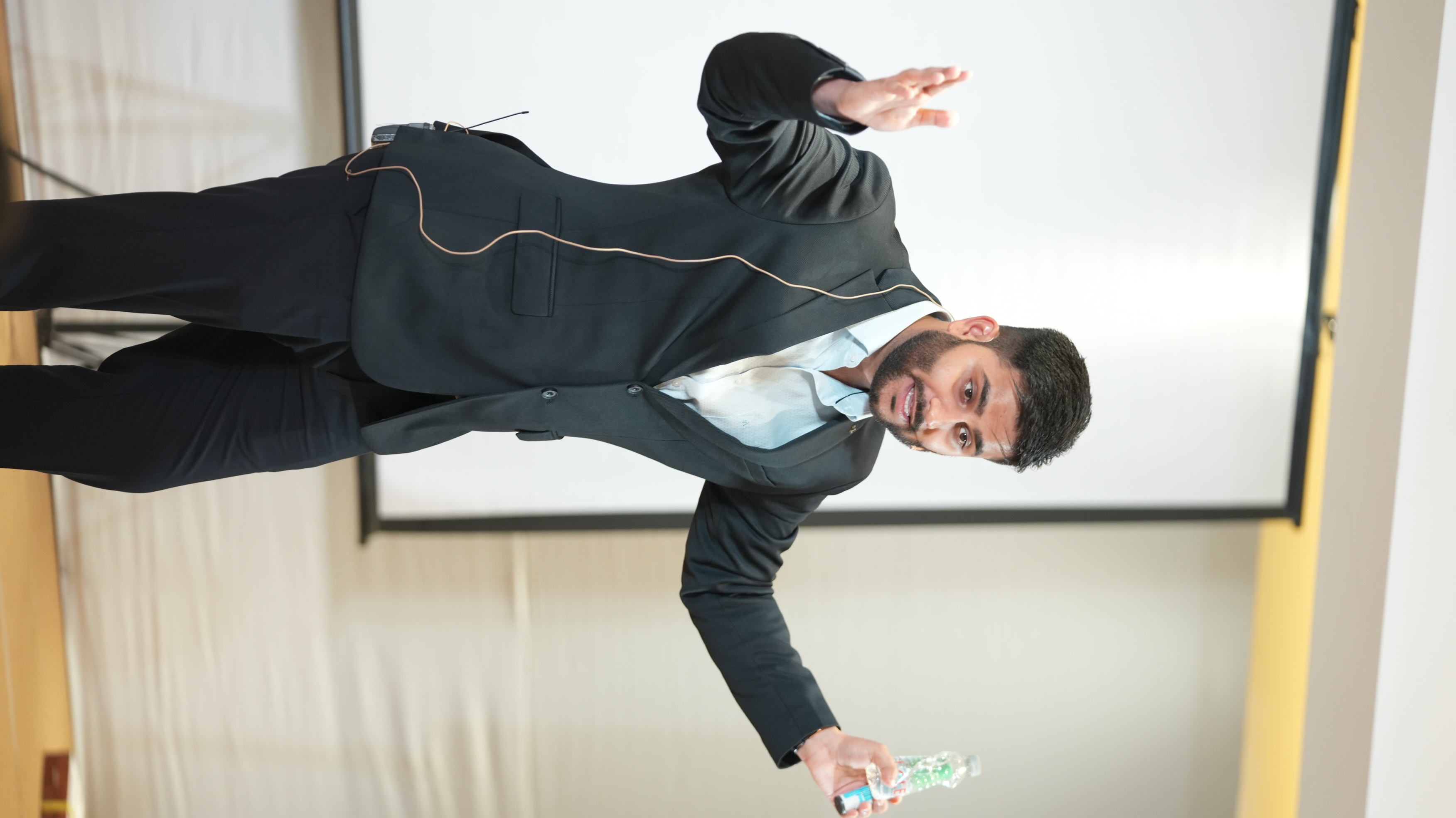 Navin Parmar teaching live on stage